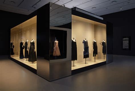 chanel exhibit v&a|coco Chanel exhibition 2023.